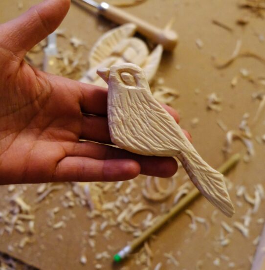 Pierwsze spotkanie z dłutem – lekcja pokory i starcie z oczekiwaniami